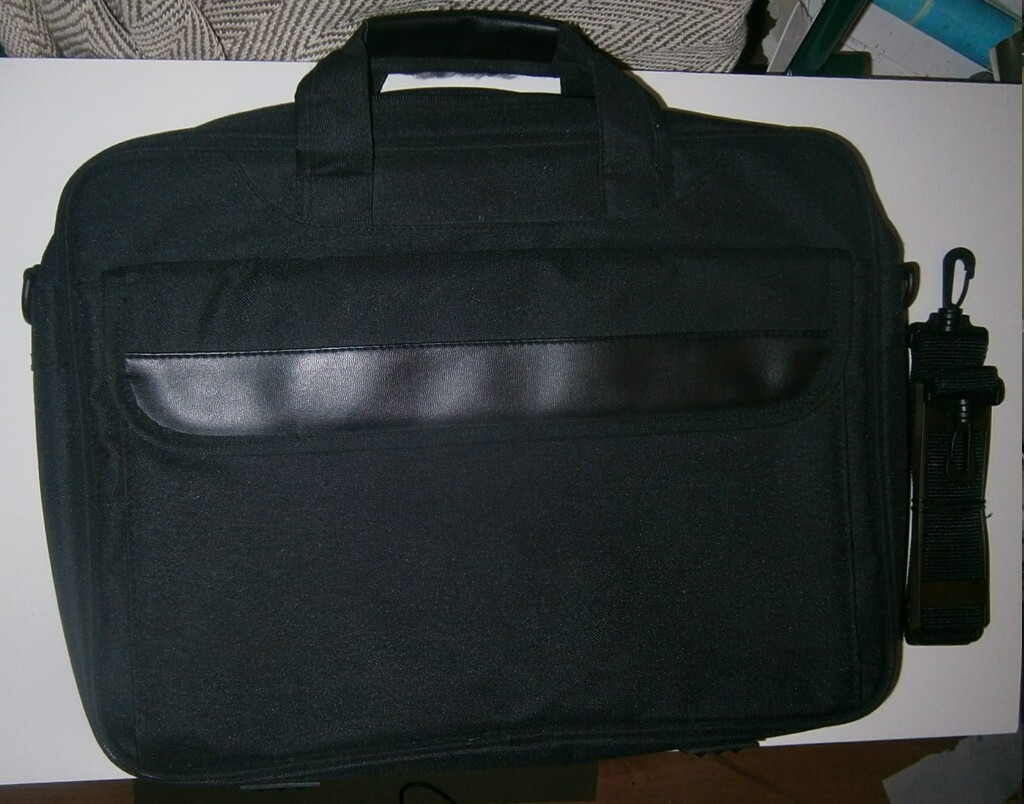 Large laptop bag (44cm wide) with strap 